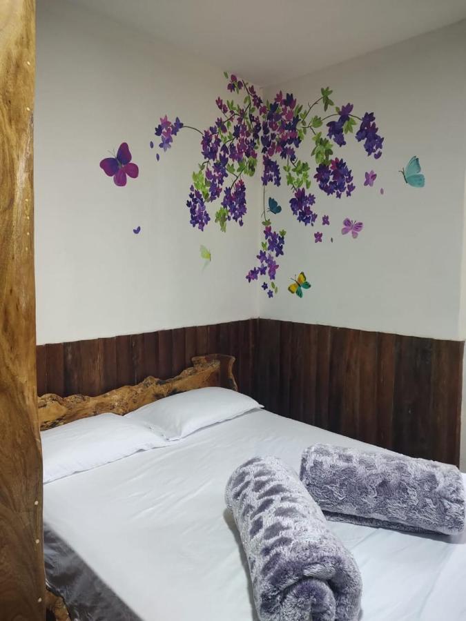 Hostal Casa Madrigal Hotel Filandia Eksteriør billede