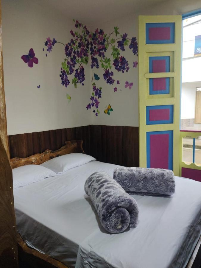 Hostal Casa Madrigal Hotel Filandia Eksteriør billede