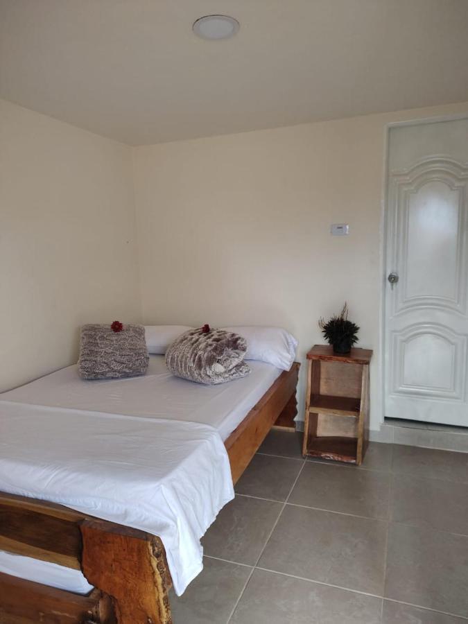 Hostal Casa Madrigal Hotel Filandia Eksteriør billede